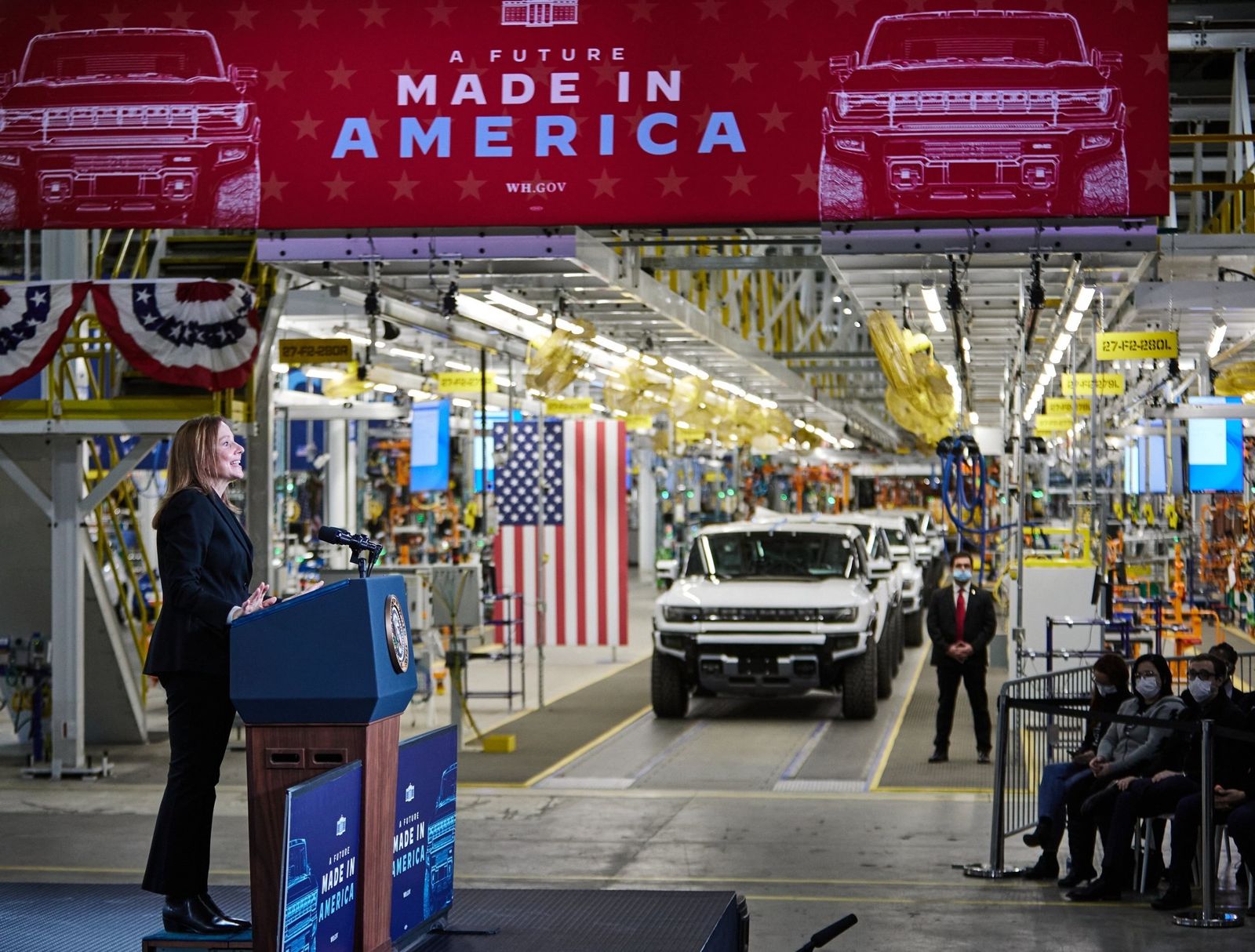 最高法院推翻關稅掀風暴　川普全球加稅10%對車廠急轉彎　底特律三巨頭驚險豁免