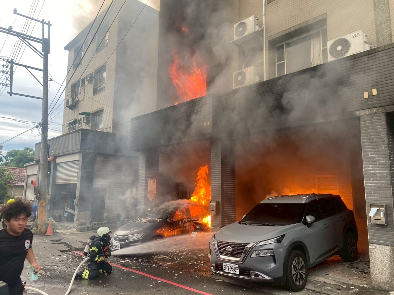 南投透天厝惡火釀2死1重傷 火勢延燒異常快速 警調監視器釐清是否縱火