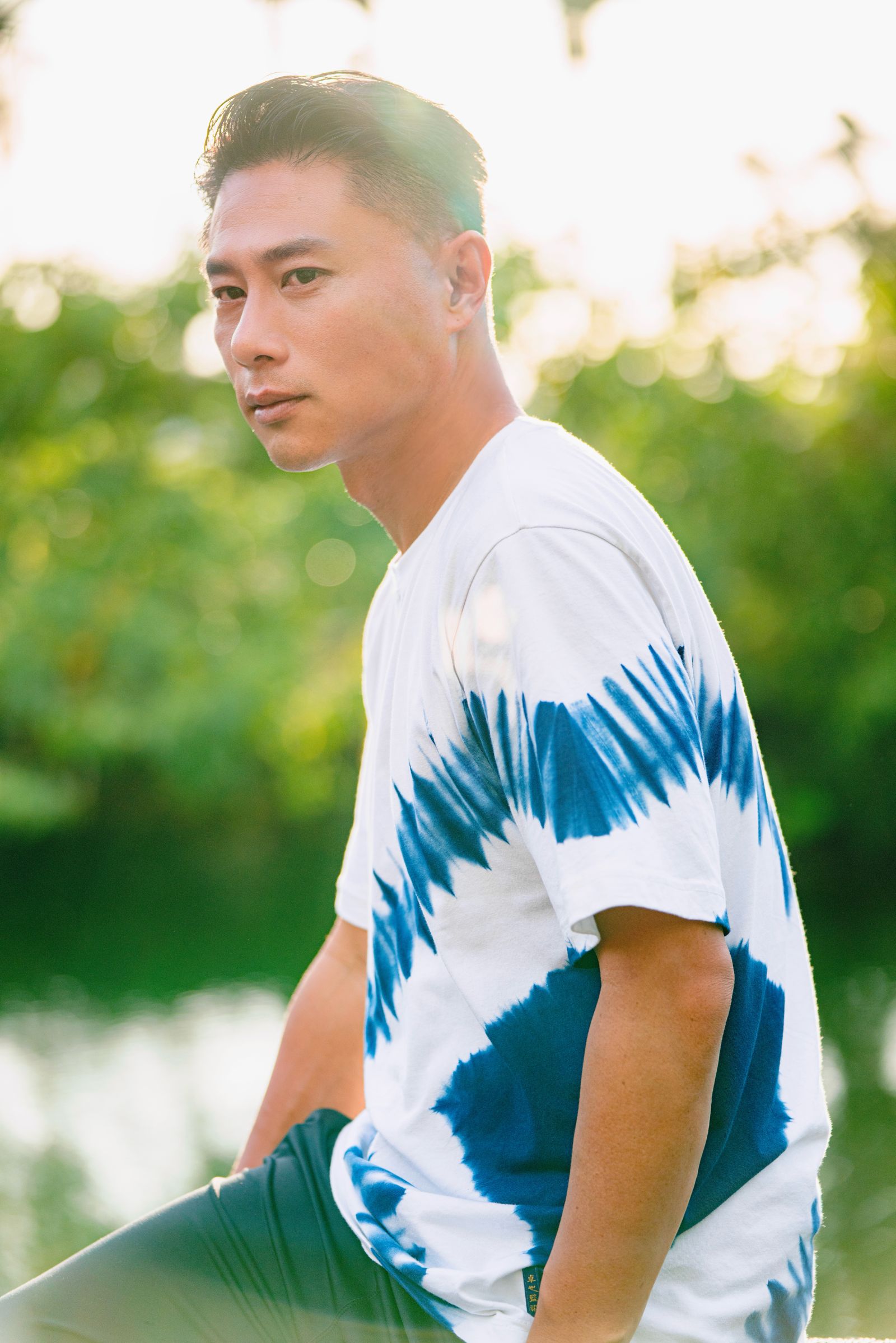 金鐘主持彭小刀知道大家喜歡油蔥,特別送每人一罐油蔥,十分暖心。客家電視台提供