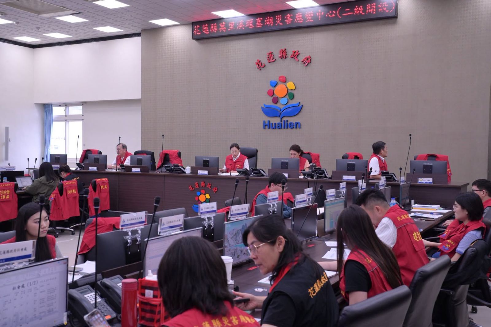 梁東屏專欄:花蓮堰塞湖之亂,政客不記取教訓只會包牌
