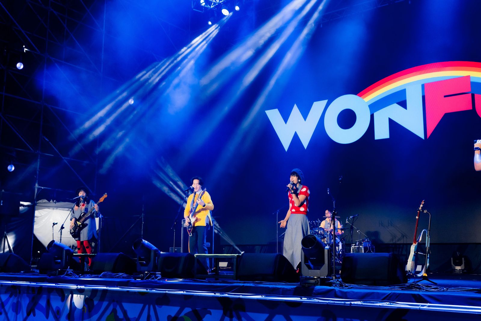 與BTS RM合作爆紅！人氣韓團嗨炸《樂團祭》　流利中文告白：我愛你們