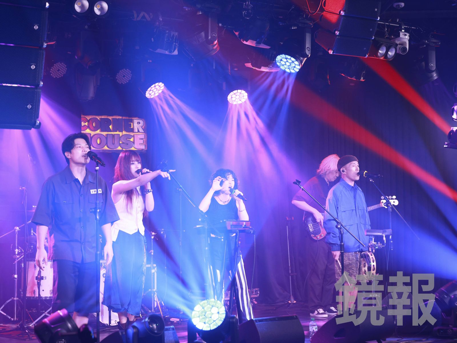Leenalchi今在記者會獻唱4首招牌曲。劉耀勻攝
