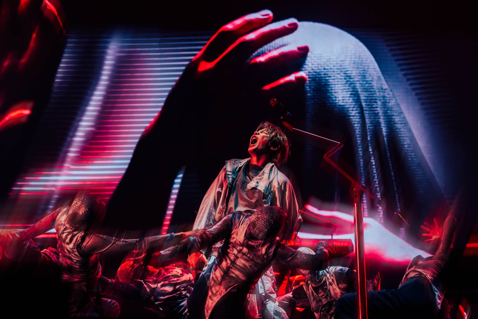 直擊/八三夭七夕隔天開唱!情牽10年豆花妹悄現身 阿璞突喊:會被警察銬走