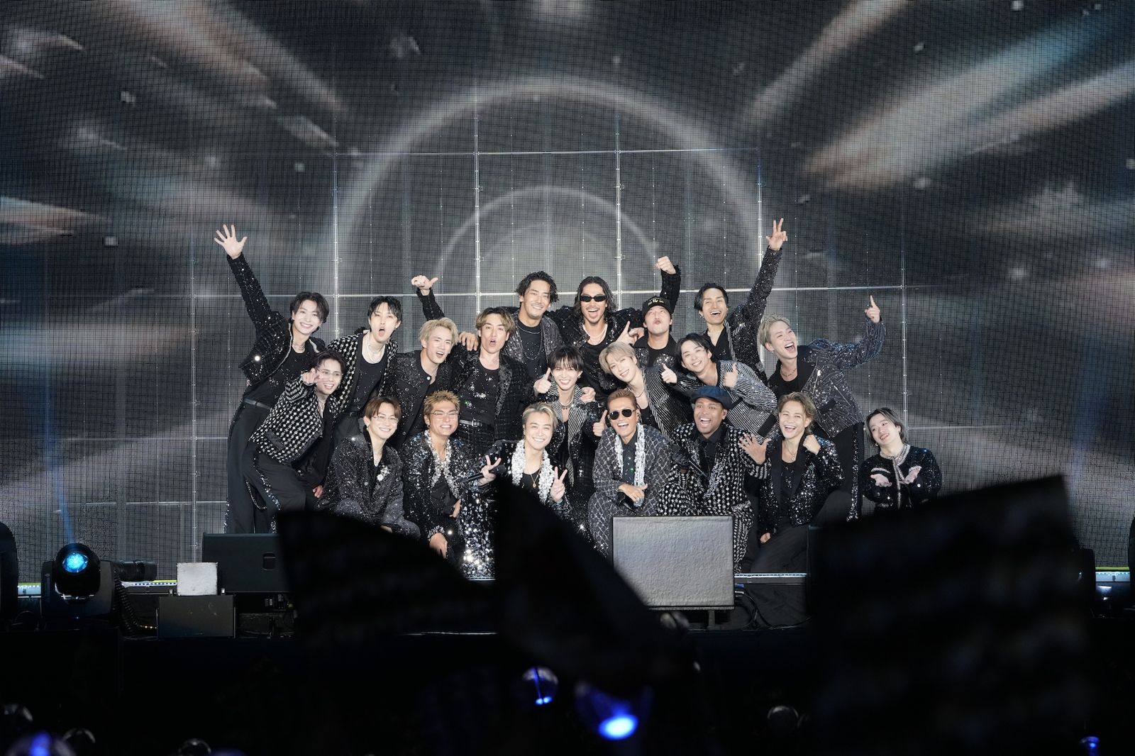 放浪兄弟在巨蛋巡演帶來一連串招牌曲目。LDH 愛夢悅提供