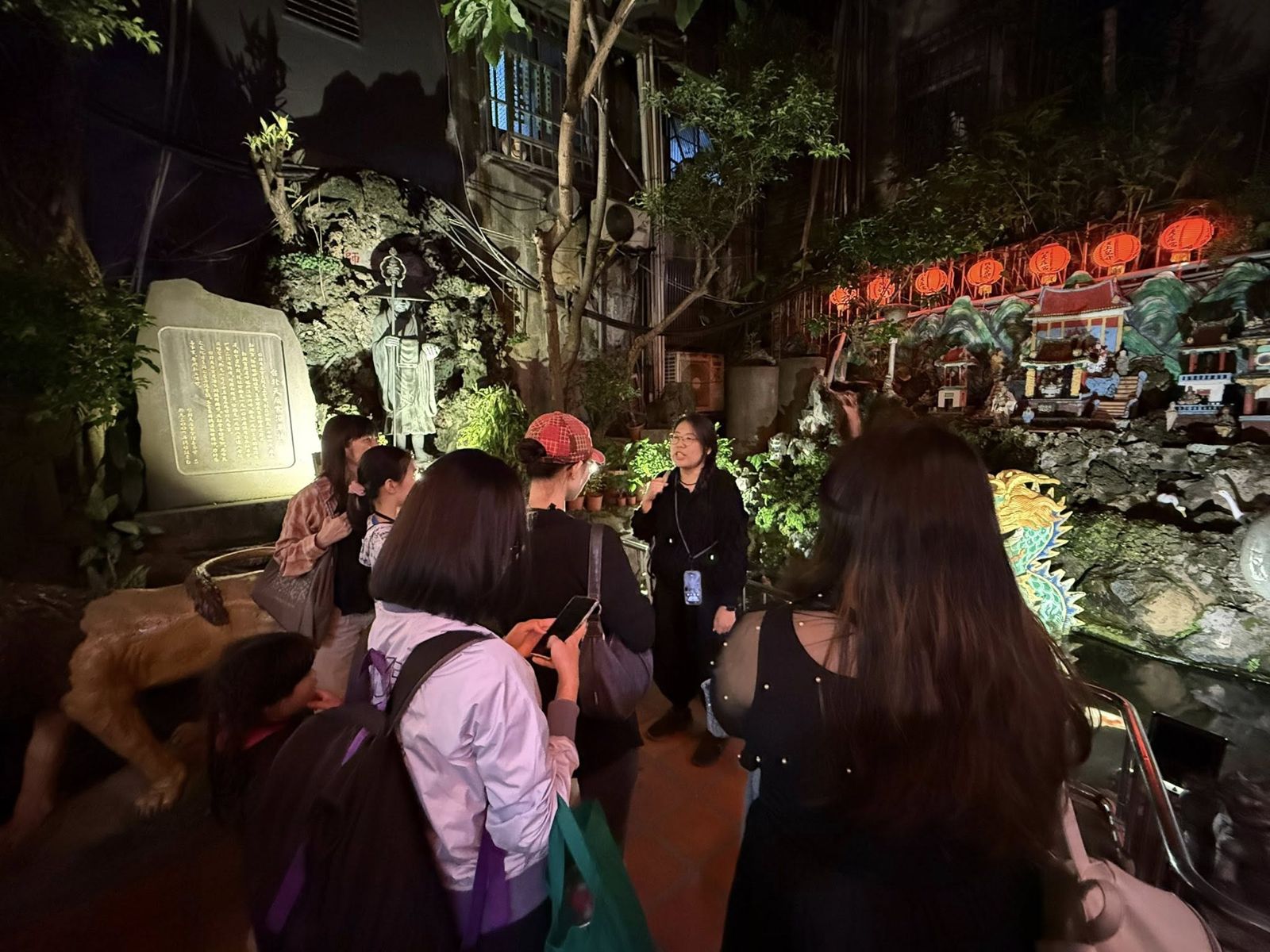 西門紅樓與剝皮寮同步推出歷史導覽與街區解謎,重返臺北三市街的靈性風景。圖/台北市文化局提供