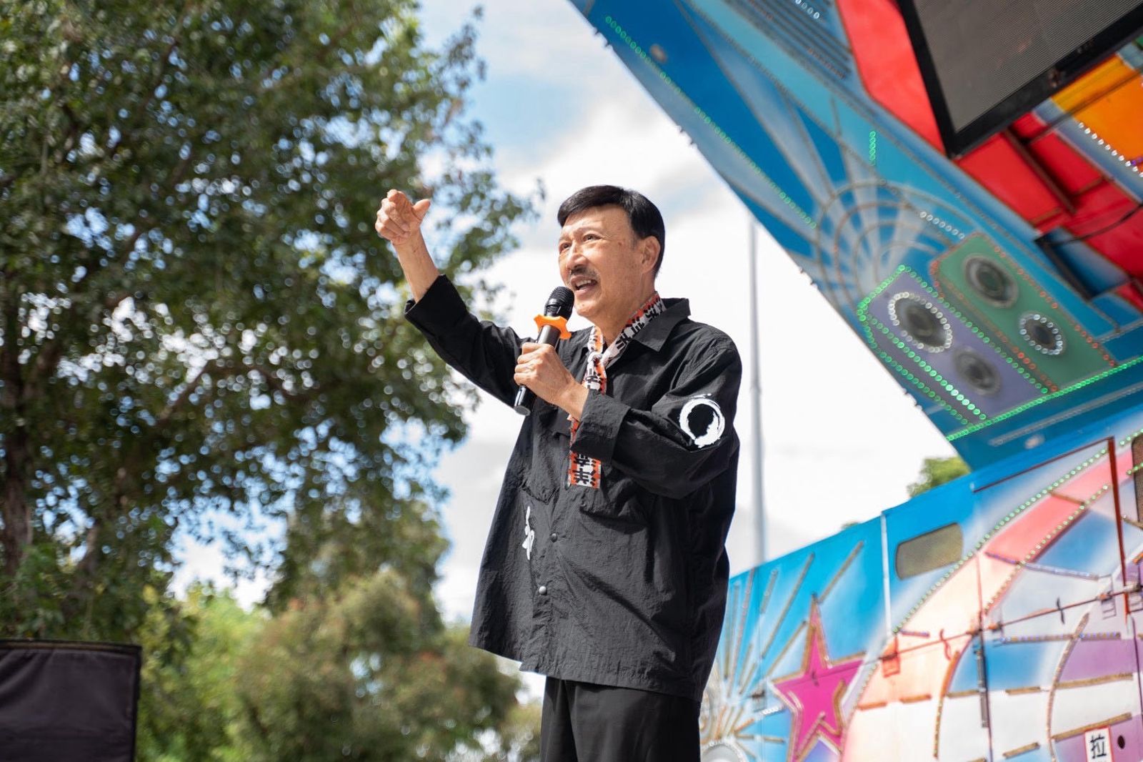李亞萍證實余天開始為了家計接選舉場。圖/林世宗服務處提供