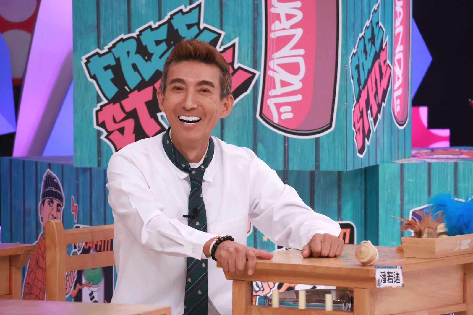 潘若迪教課遭「抓鳥」 氣炸當場報警!女學生竟回:我屁股給他捏