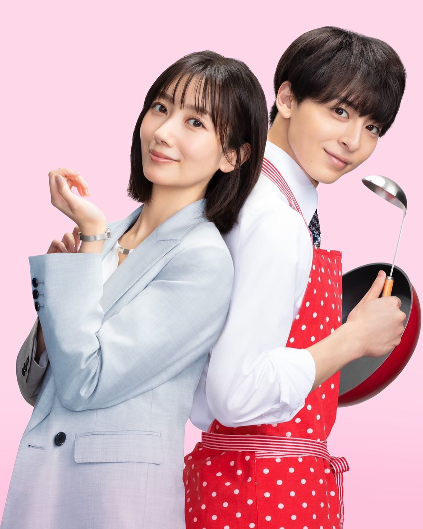 波瑠（左）與小她5歲高杉真宙拍攝《Mr.新娘》結緣。翻攝IG@mahirotakasugi_