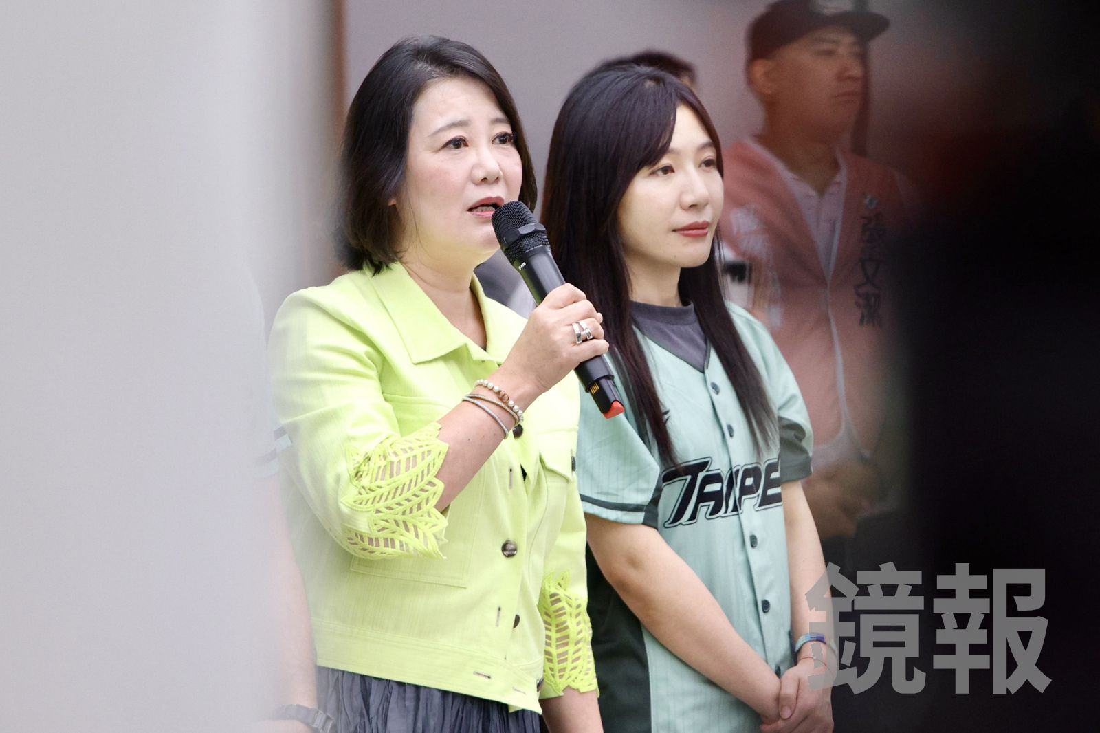 白海豚沒放假甩鍋氣象署 吳思瑤轟蔣萬安:巴威還沒發陸警放假騙票