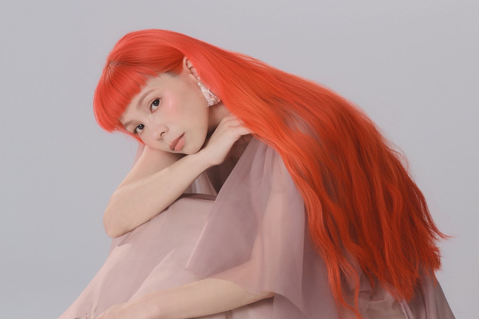 許哲珮消失4年近況曝光！認了「失聲寫不出歌」與外界隔離