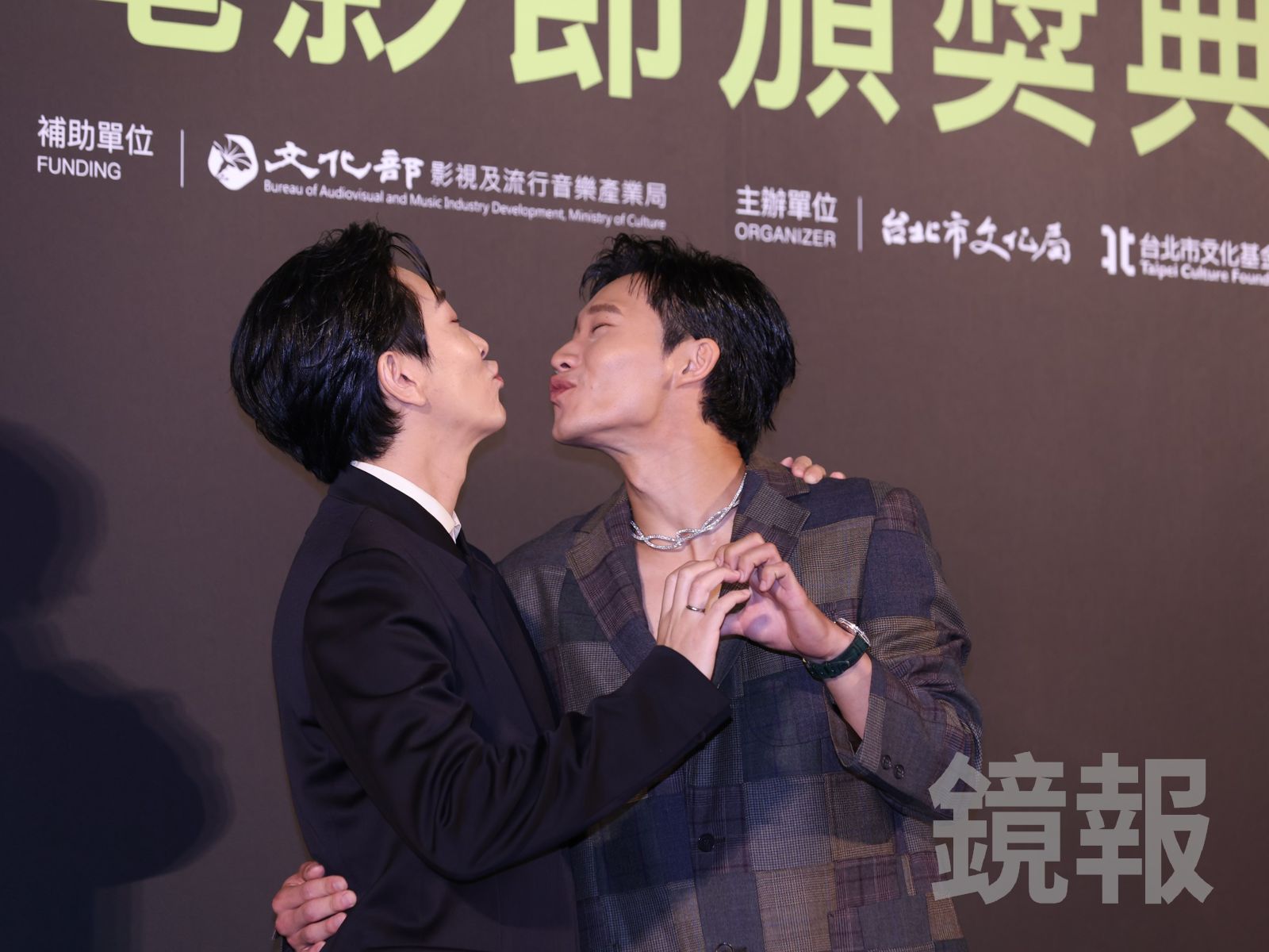 2025台北電影節／黃冠智、施名帥被拱親親　朱芷瑩早交代：不准吃我老公豆腐