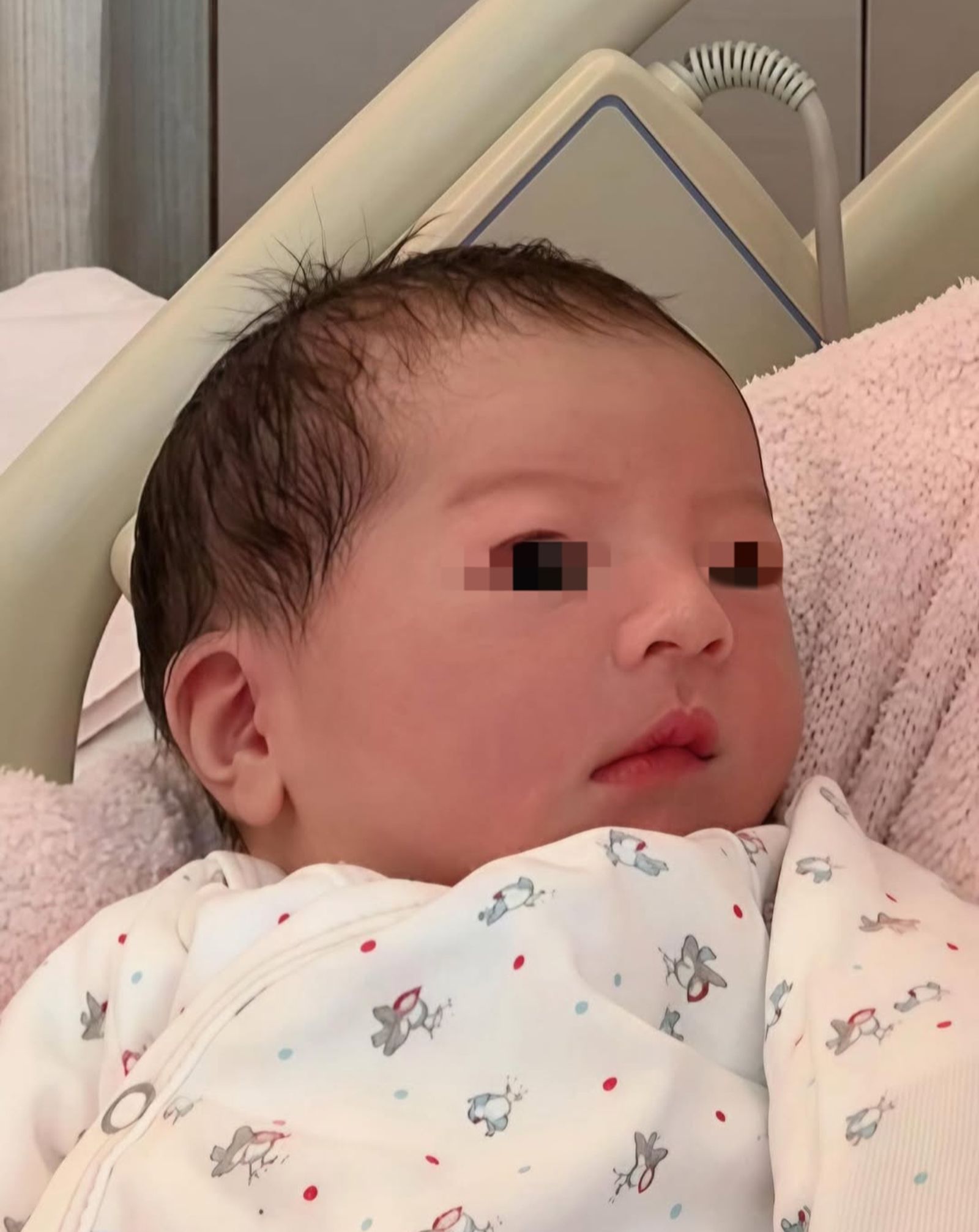 郭富城在社群分享3寶可愛的照片。翻攝aaronkwokxx IG