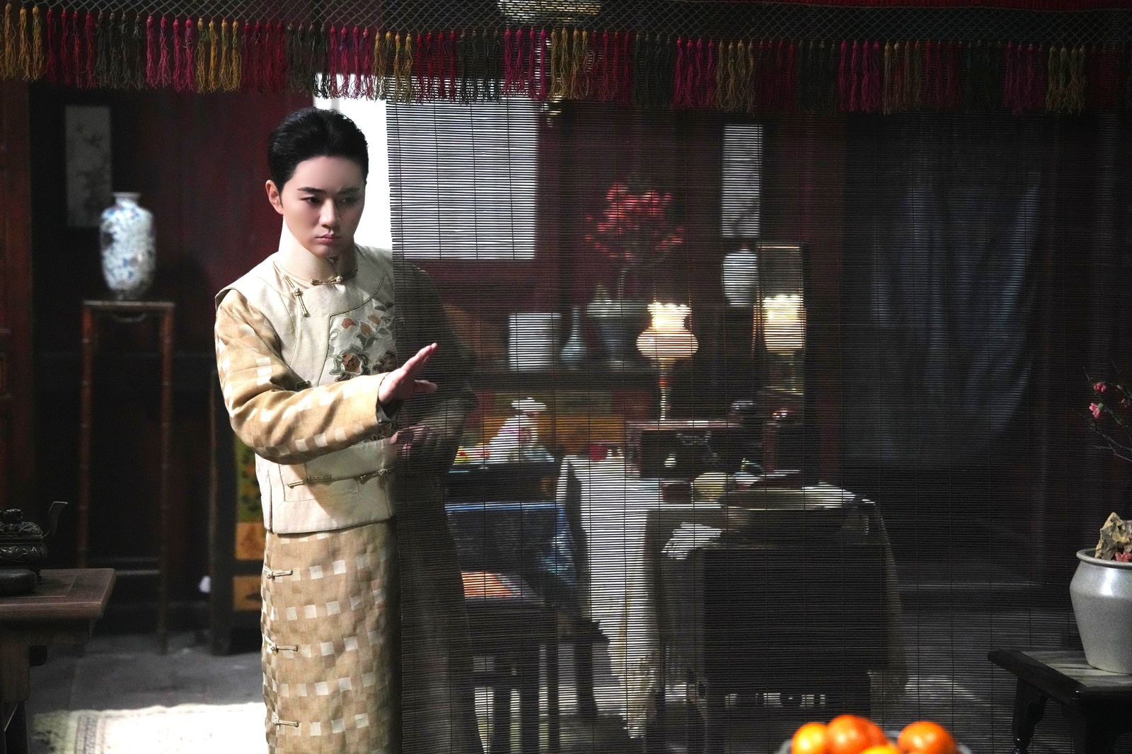余少群在《戲臺》中飾演大牌乾旦鳳小桐。兩岸電影展提供
