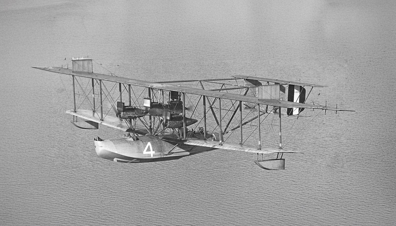 今天啥日｜5／27飛機首次橫渡大西洋成功