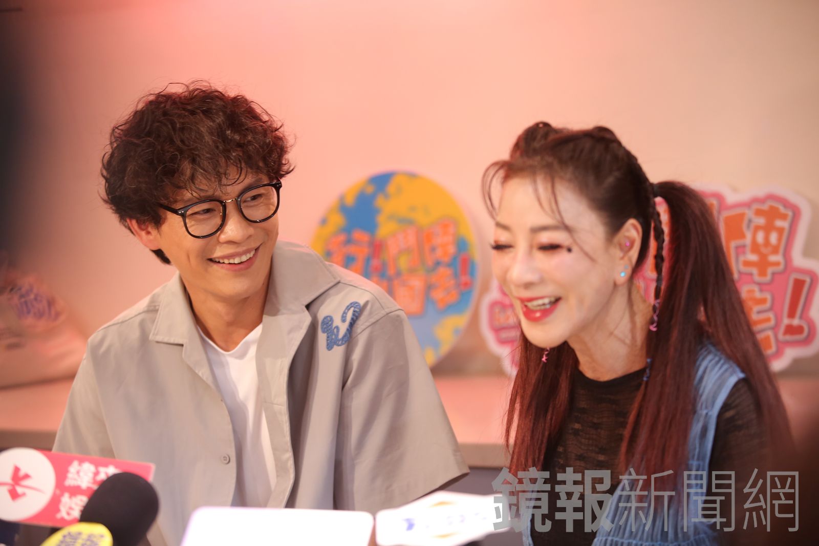 黃鐙輝（左）近年來在主持、戲劇方面都有亮眼表現。李鍾泉攝