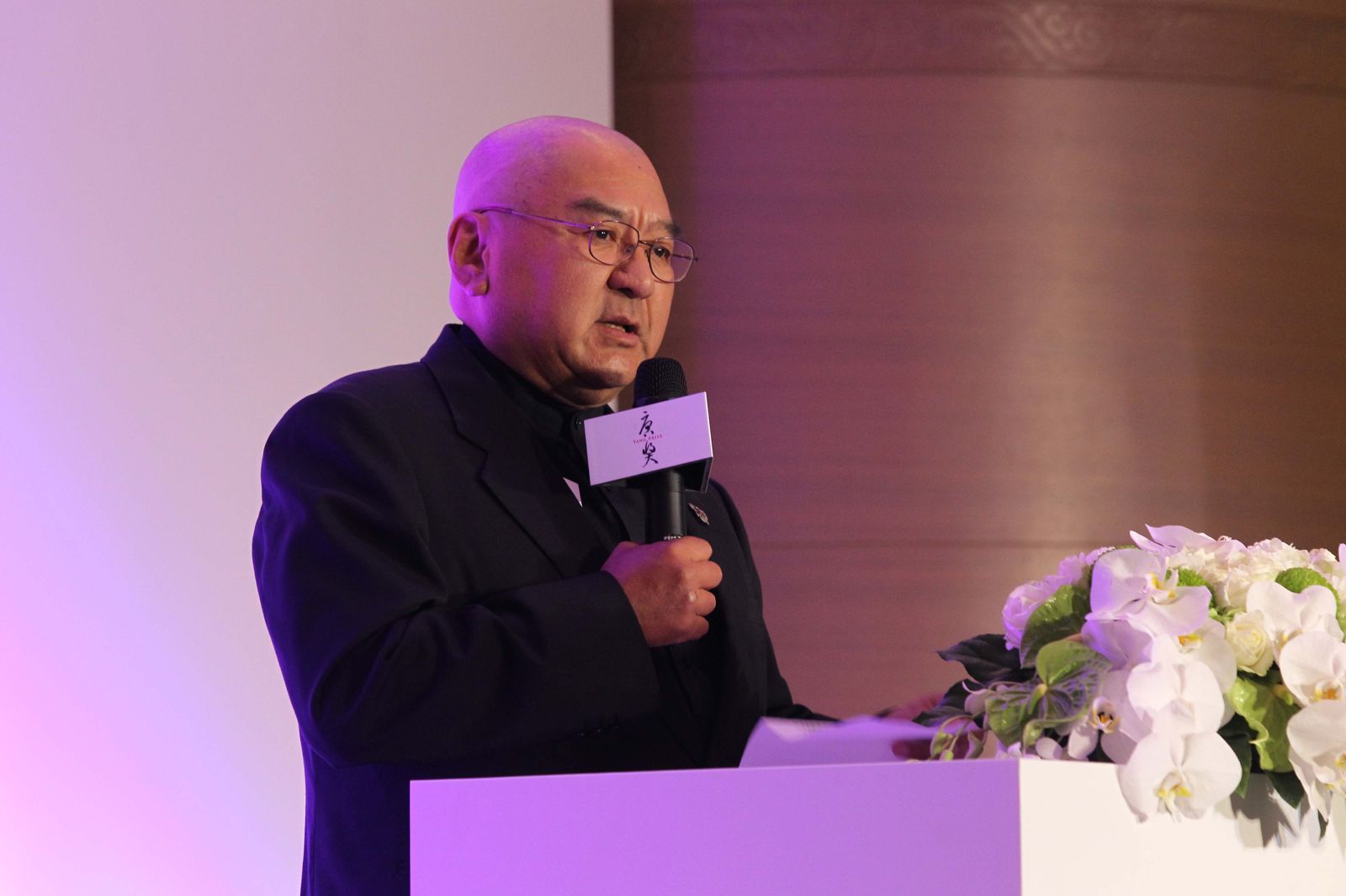 玩得愈狂、賺得愈多!解密拼命三郎尹衍樑的「努力工作努力玩」人生哲學