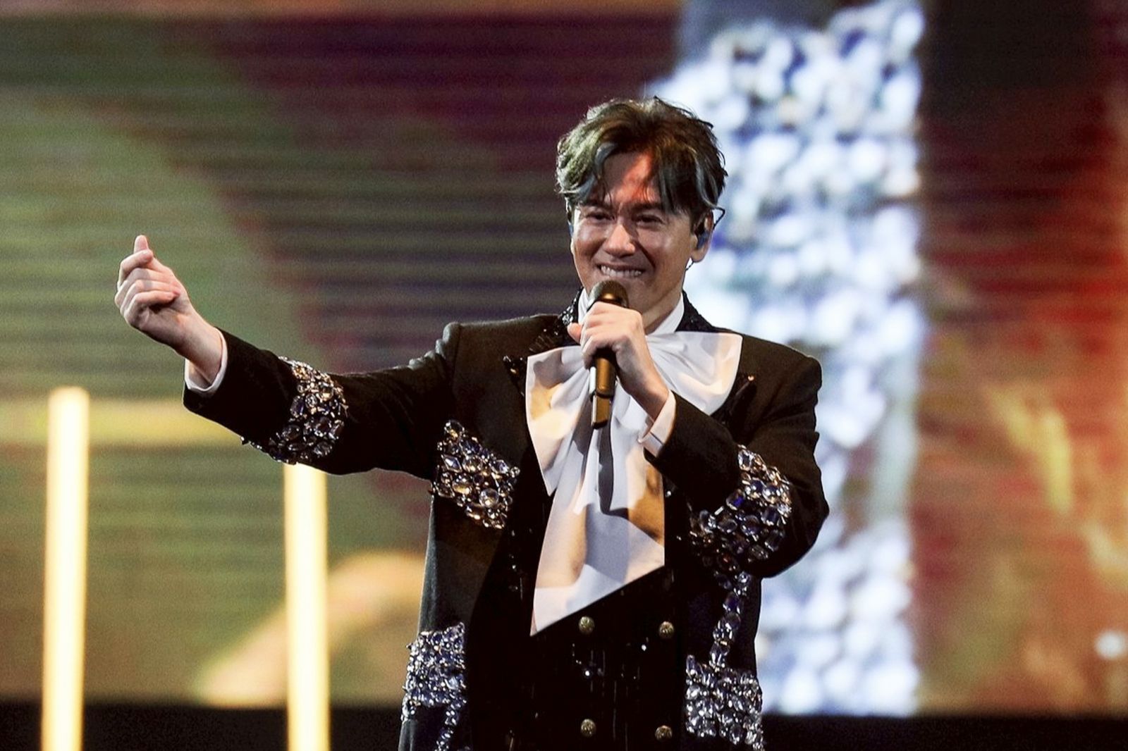 直擊／申請6次被打槍！李聖傑首攻蛋情緒失控　預告脫衣全場暴動