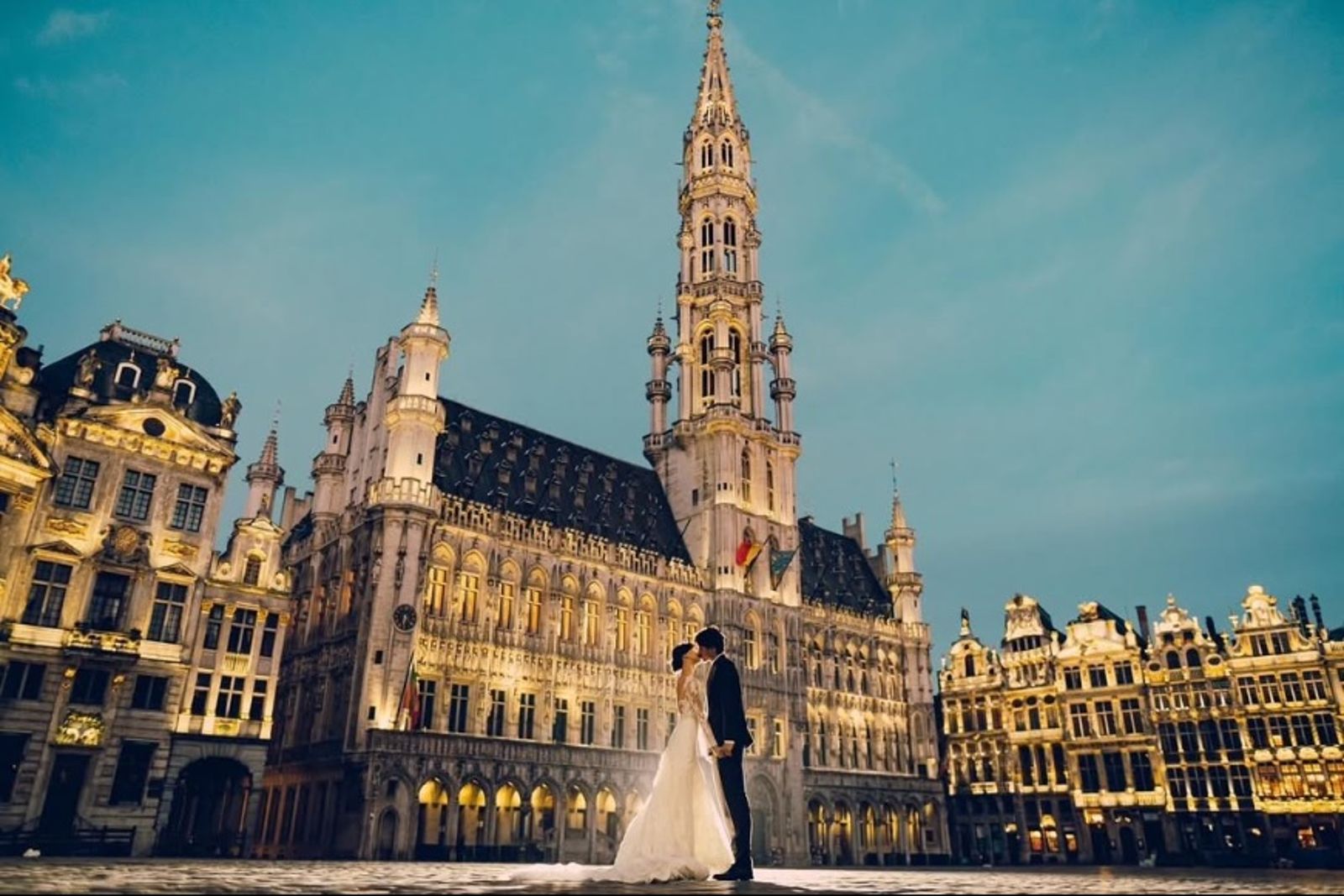 町田浩樹與宛如模特兒的新婚妻子在比利時步入禮堂結婚受到矚目。圖／截自IG-koki.machida_official