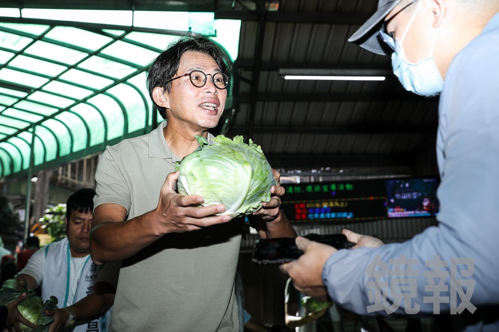 黃國昌扯「投票日前放假」擋年輕人投票　綠反酸：等頭腦清楚再發言