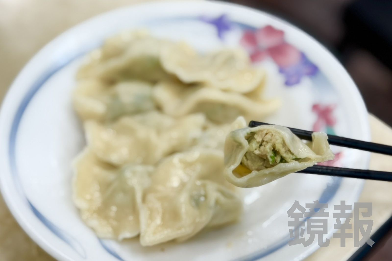 正男報食事／新店光明街30年老店「山東餃子館」！Q彈麵皮配蝦皮韭菜餡不沾醬都好吃