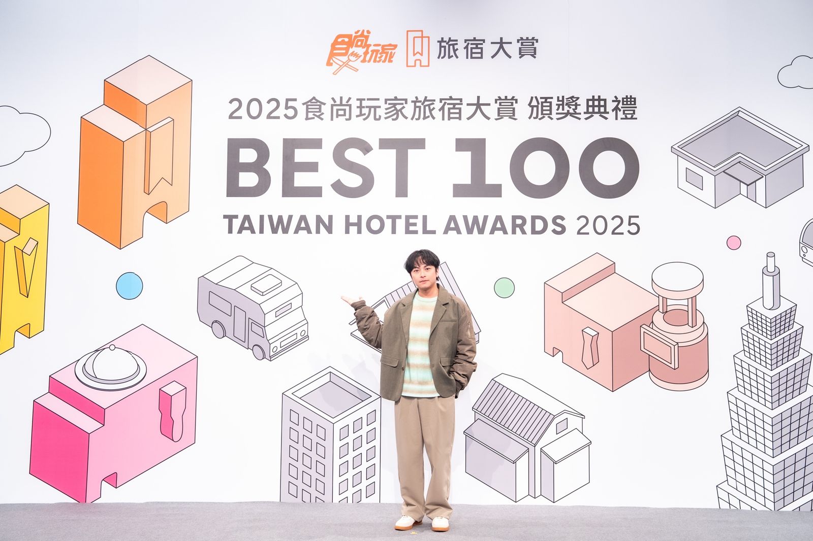 楊銘威曝「找飯店癖好」!帶全家玩遍世界 最愛冰島末世風景