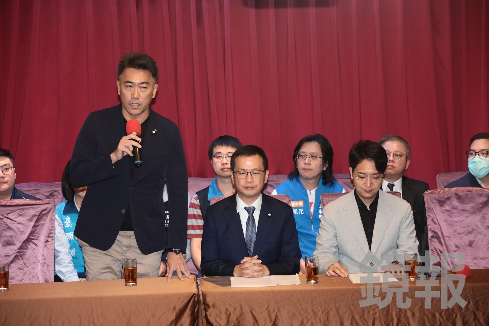 林沛祥強調,政治是複雜的志業,但是有一點傻勁、衝勁,對政治來說絕對不會是壞事,所以他以老朋友、立委的身分,支持羅智強勇往直前。(圖/林煒凱攝)