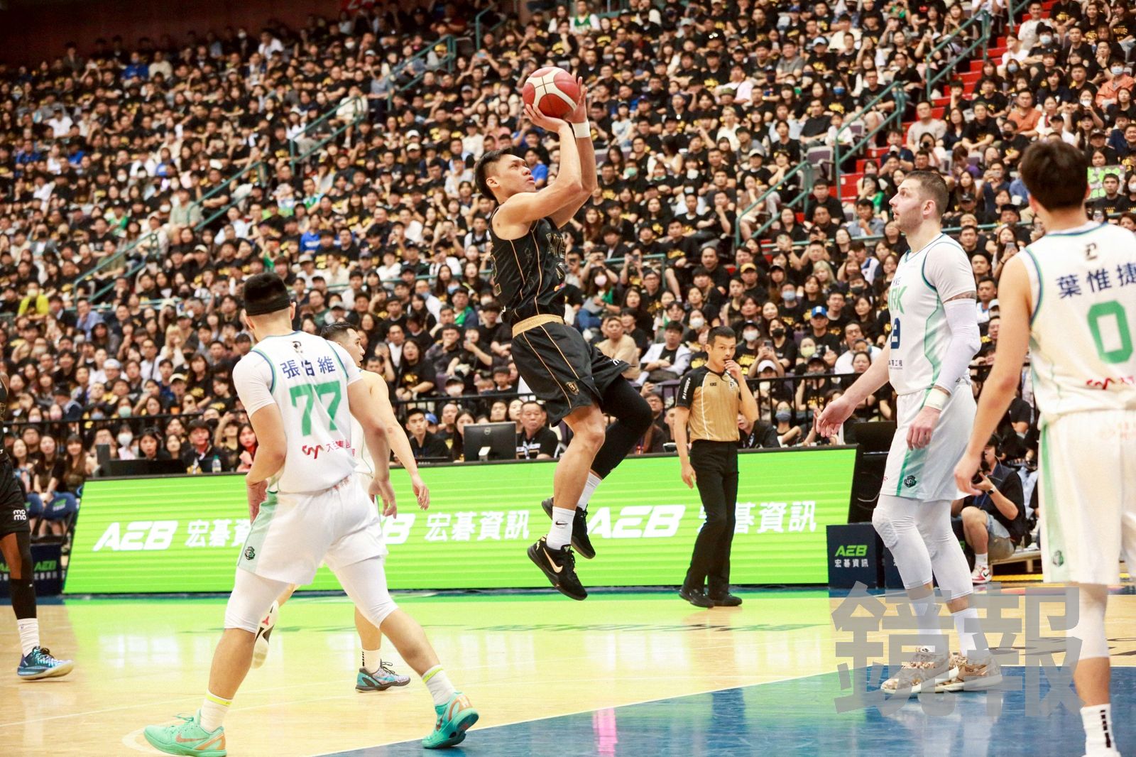 「野獸」燃燒27分鐘！林志傑引退最終戰拿8分　助富邦勇士驚險守住勝利