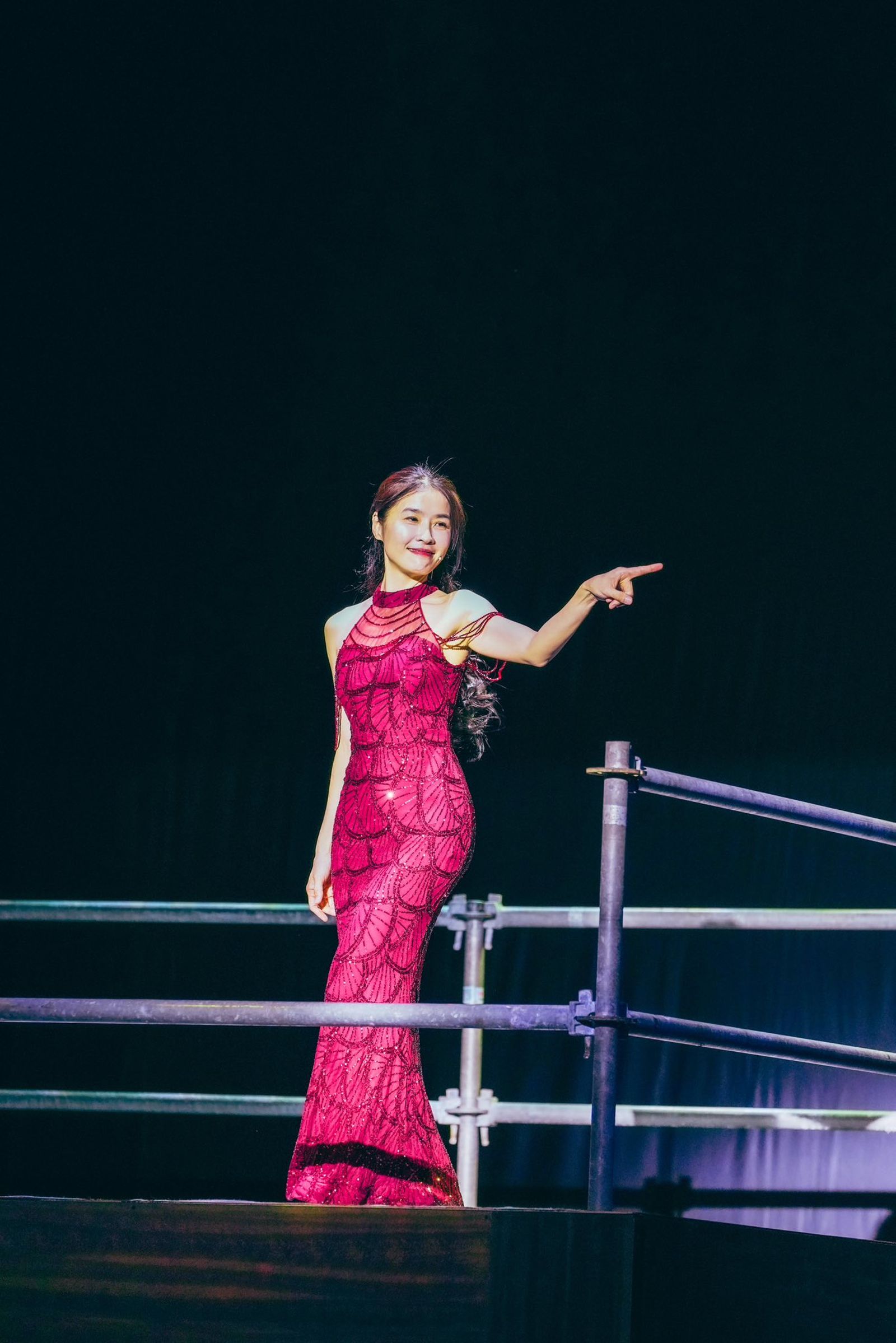 小嫻強忍至親離世悲痛完成演出。翻攝小嫻臉書