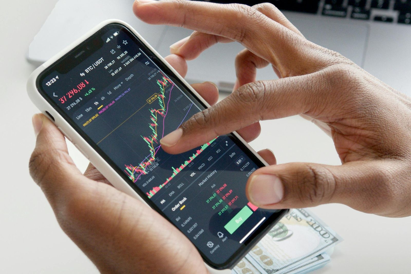 沒賺還倒貼！他買進一口期貨「1天賠14萬」崩潰發文網看「你很危險」