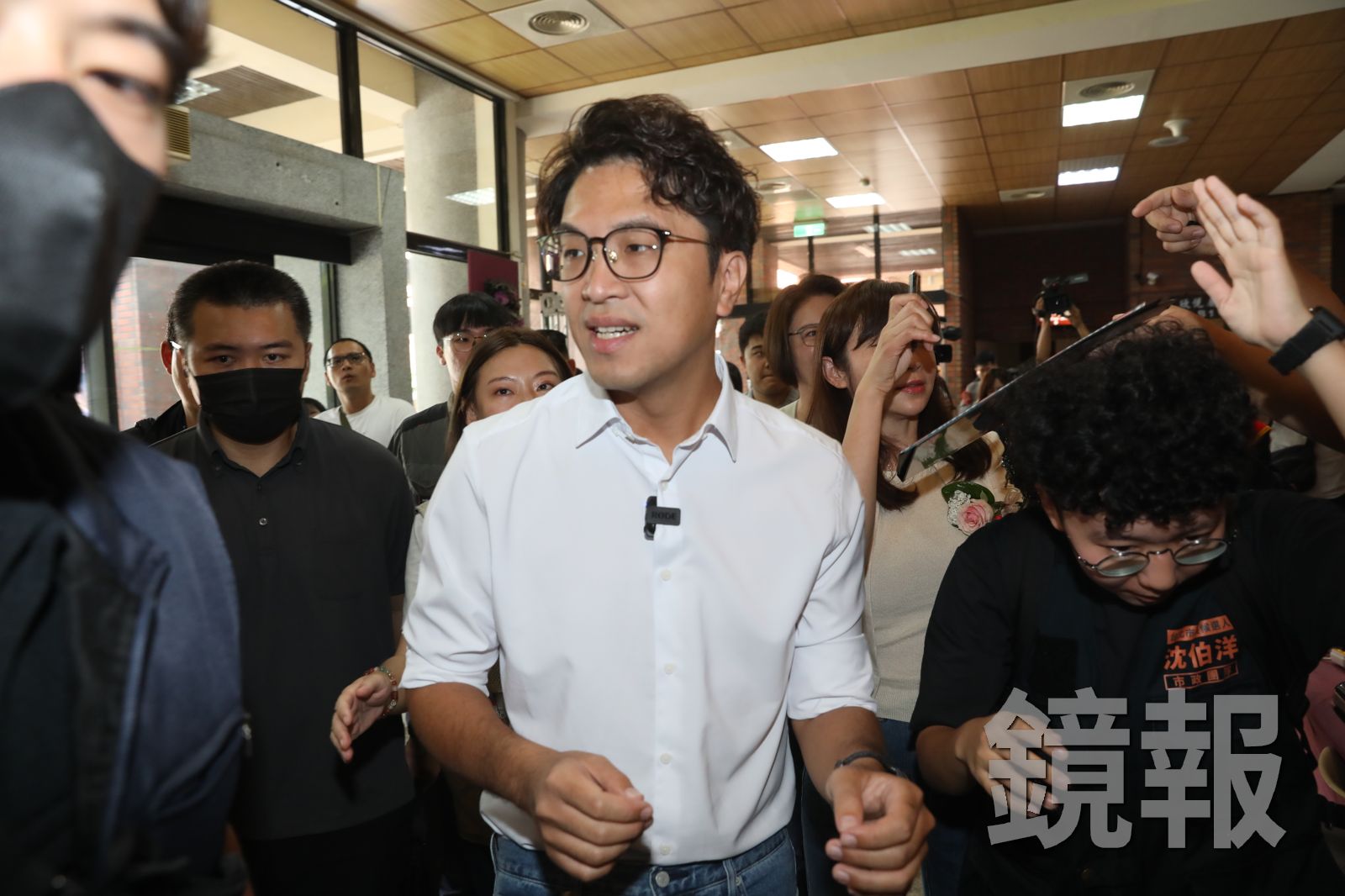 民進黨台北市長參選人沈伯洋今中午接受資深媒體人王淺秋專訪,全程交鋒火花不斷。攝影林煒凱
