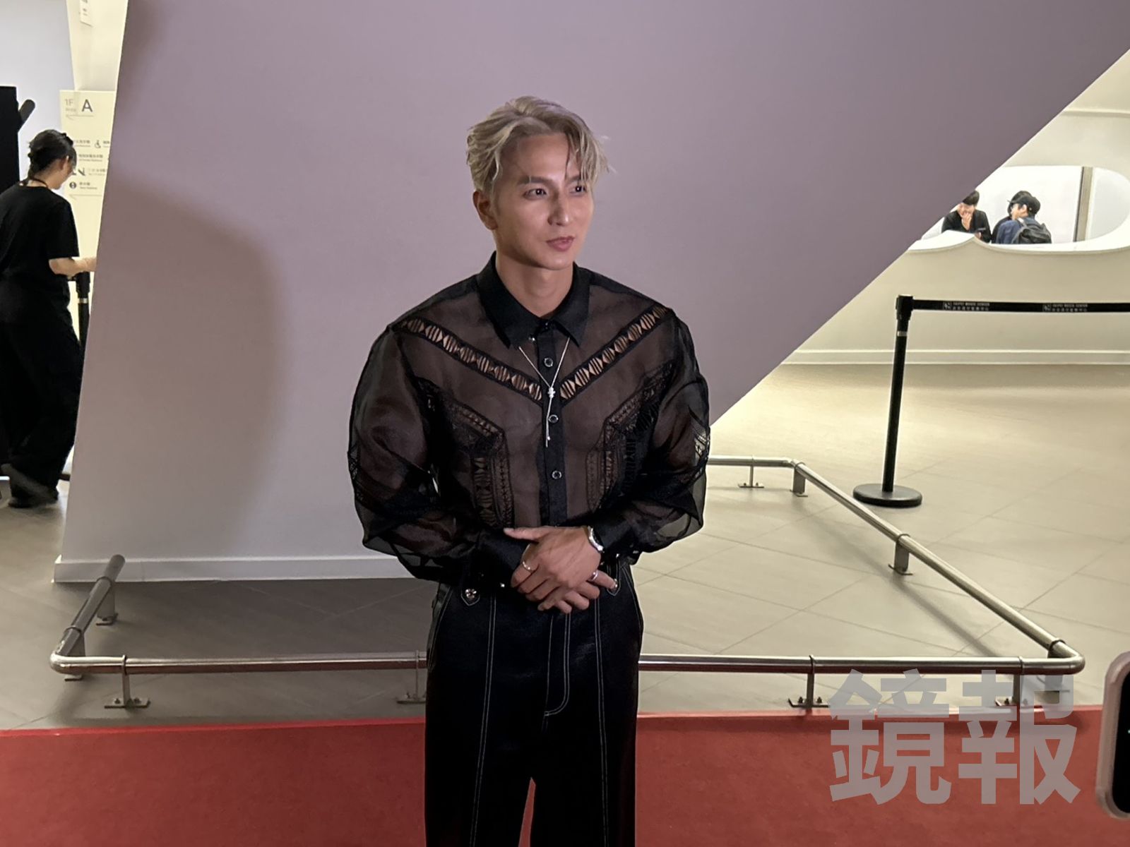 金鐘60/六棒臨時不受訪?小煜換「透視裝」大曬胸肌 代表發聲了