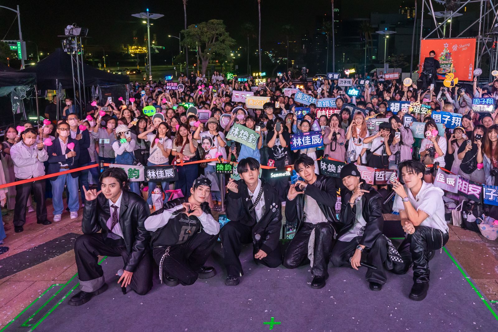 Ozone14日參與「愛‧Sharing」點燈活動。寬寬整合提供