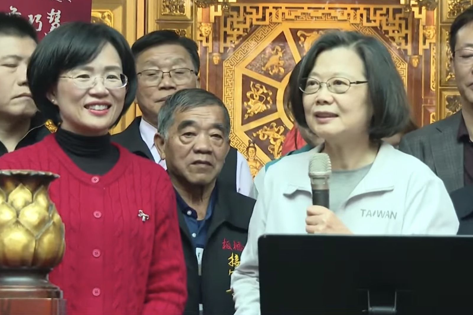 蔡英文赴新北參拜力挺蘇巧慧　笑喊：蘇貞昌光環被女兒取代