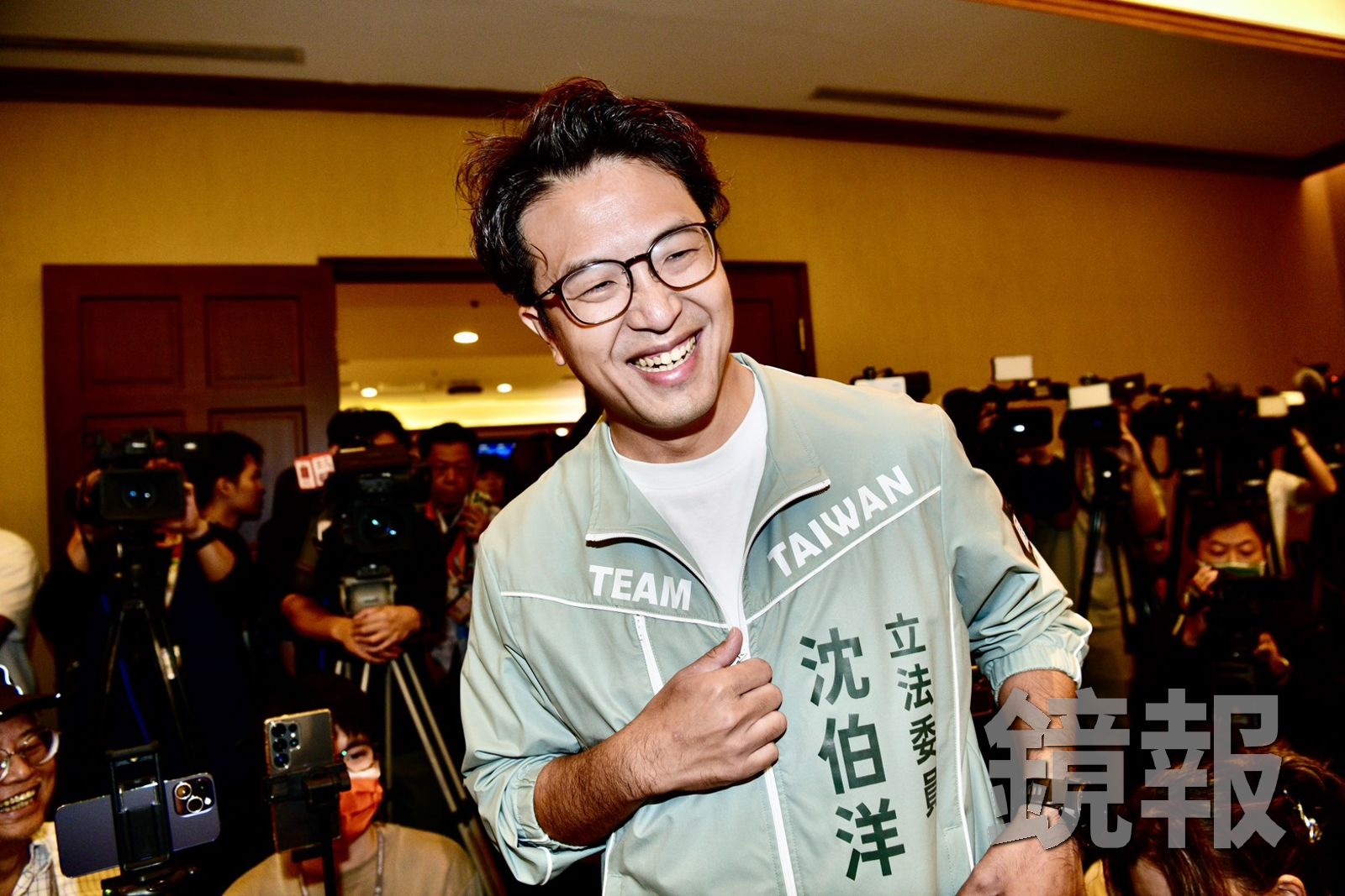 蔣萬安選前50天拋松機遷建 沈伯洋問:從立委到市長10年來做哪些準備?
