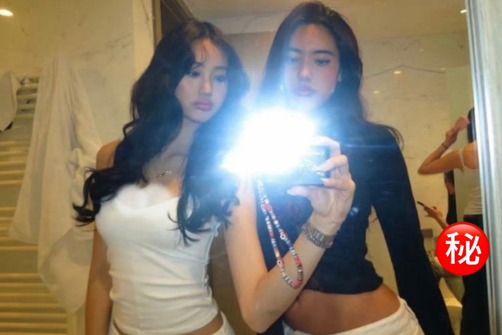 鍾麗緹女兒鬧內鬨?Cayla曬照「自遮胸部」卻曝「姊姊如廁」私密照 網轟:太雙標