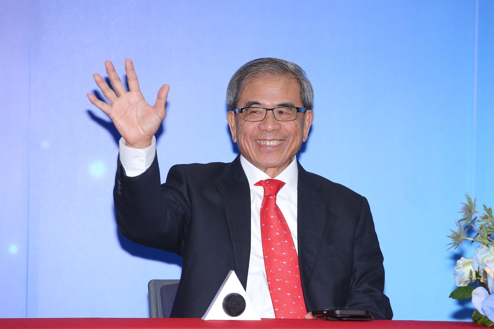 仁寶董事長陳瑞聰:對等關稅對訂單絕對有影響,第二季客戶都很保守