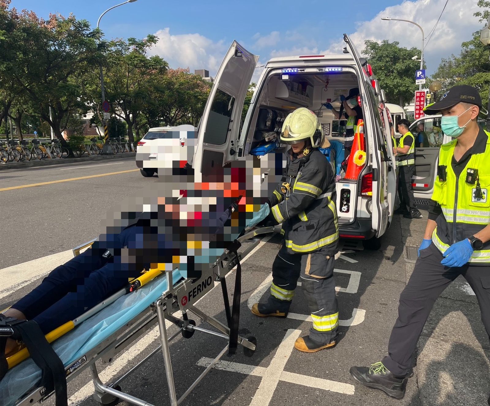 7旬婦高鐵板橋站落軌滿頭血　結果還要吞罰單
