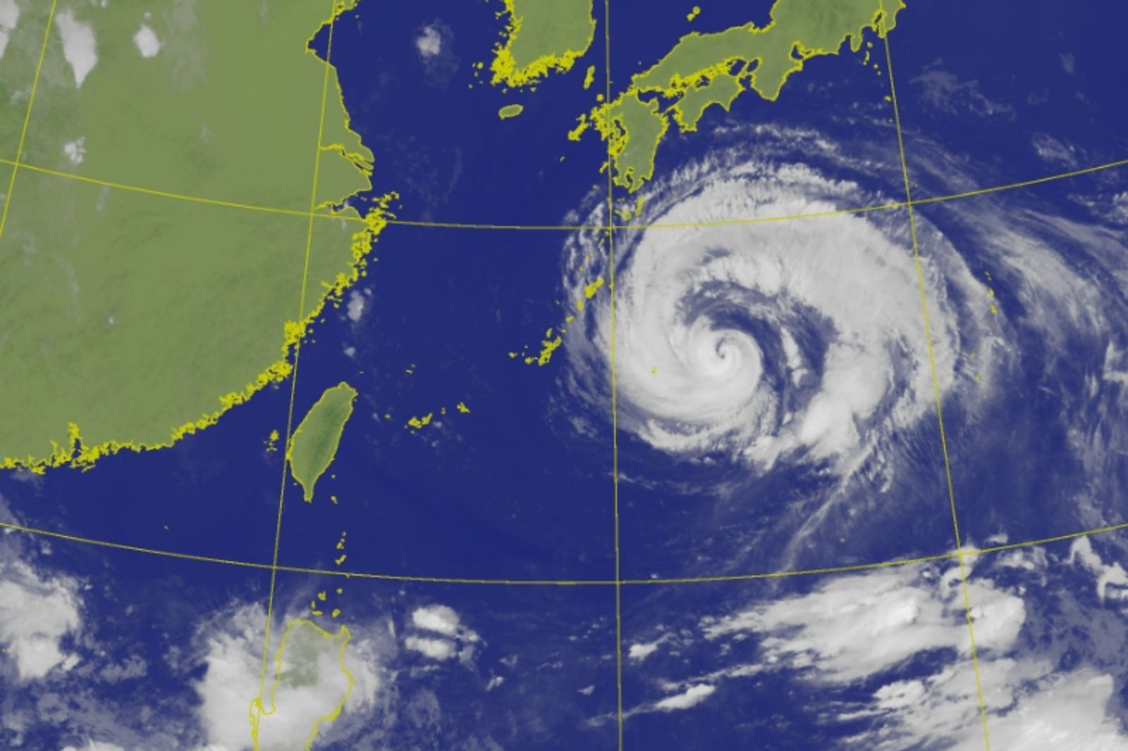 父親節泡湯了!中颱白海豚逼近「明晚恐發海警」 雨彈炸全台3天