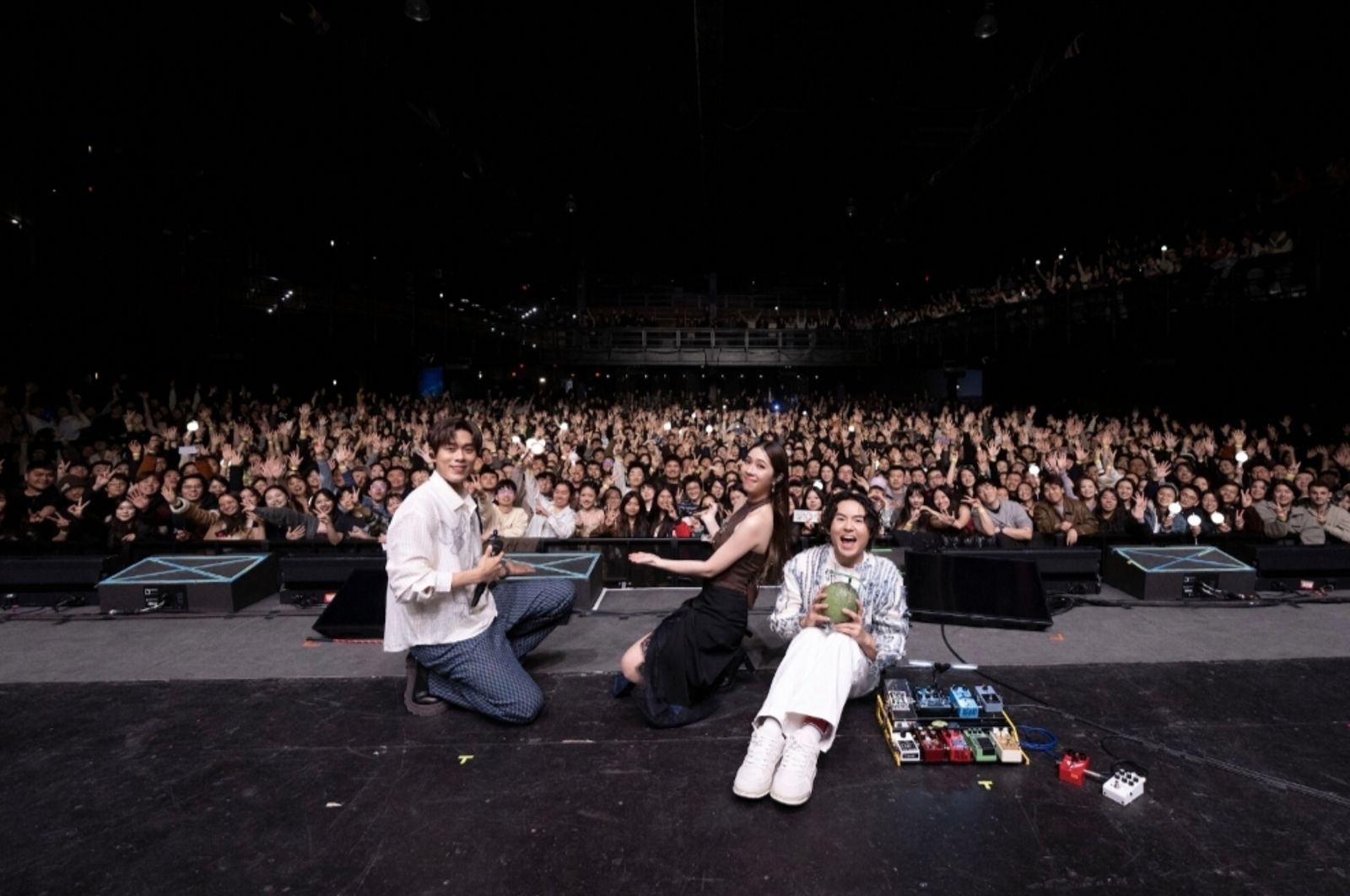 告五人日前飛往美國開唱。相信音樂提供