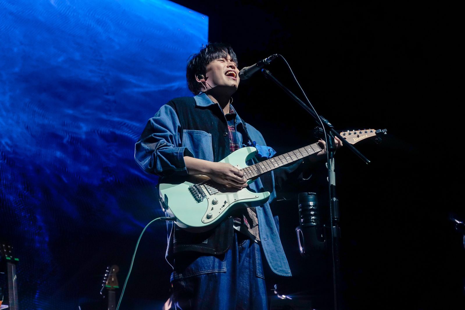 金曲歌王當眾宣洩不滿！「怒吼3個字」家人也在場