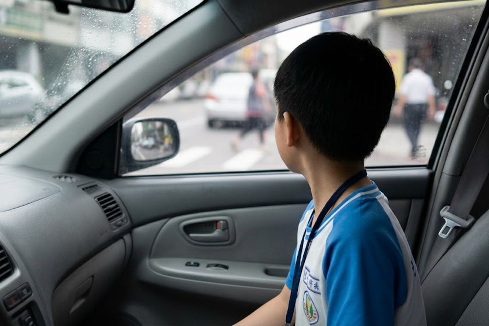 車上還有孩子啊!台中10歲童遭獨留車內心理受創 補習班司機疏失扛刑責