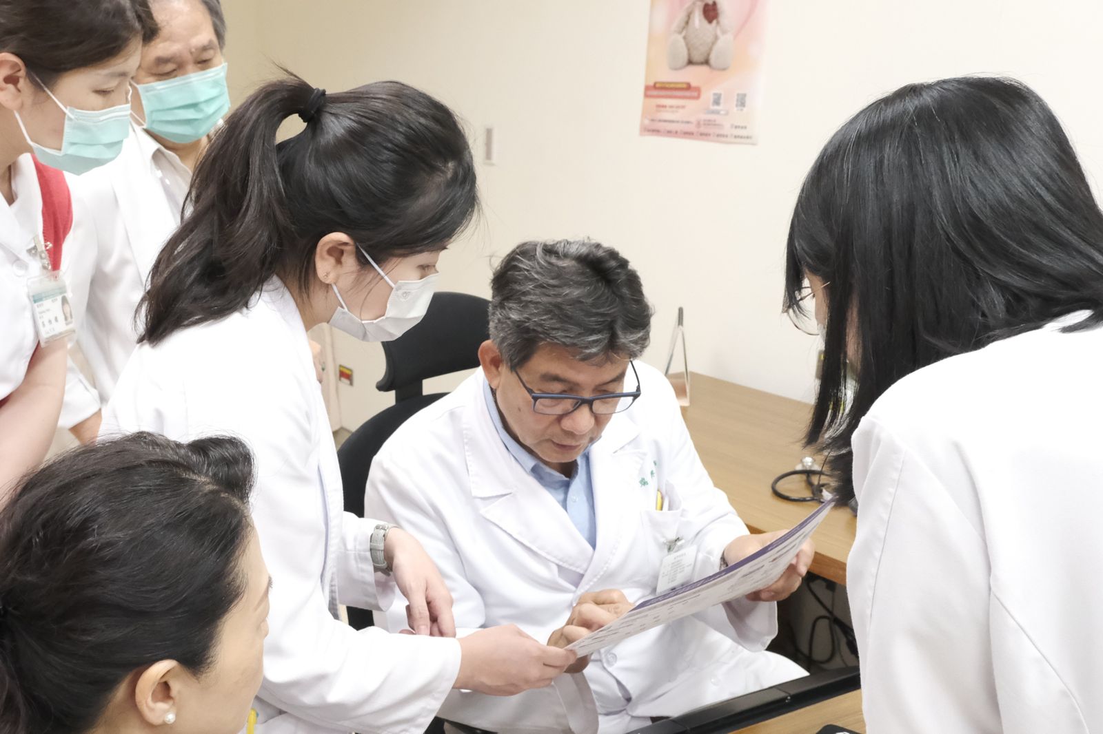 長輩疑似失智？亞東醫院記憶整合門診評估全包、一站搞定超省時