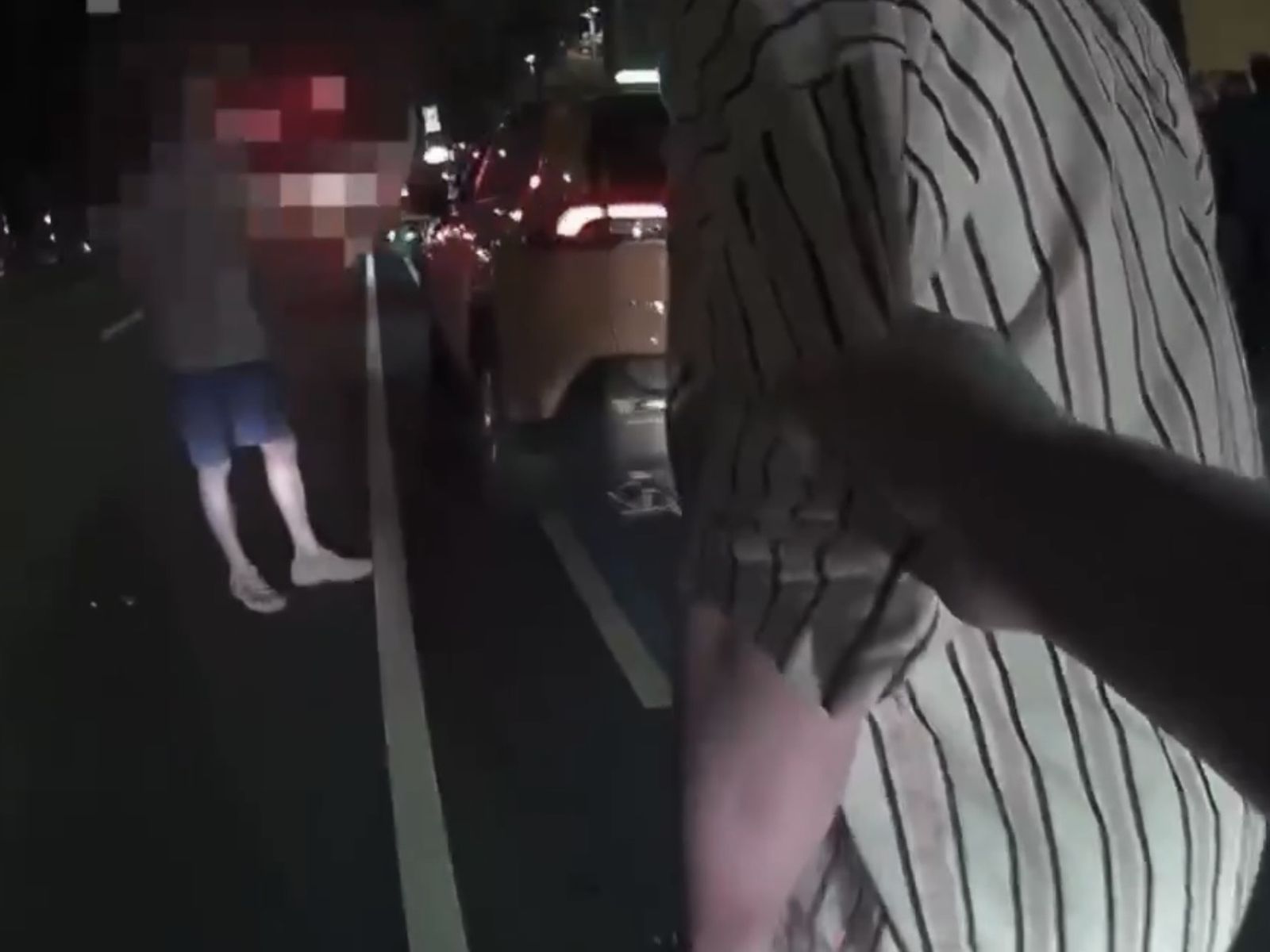 信義不夜城大失控!酒客痛毆運將 夜店舞池爆「1打5」全武行…警方竟渾然不知