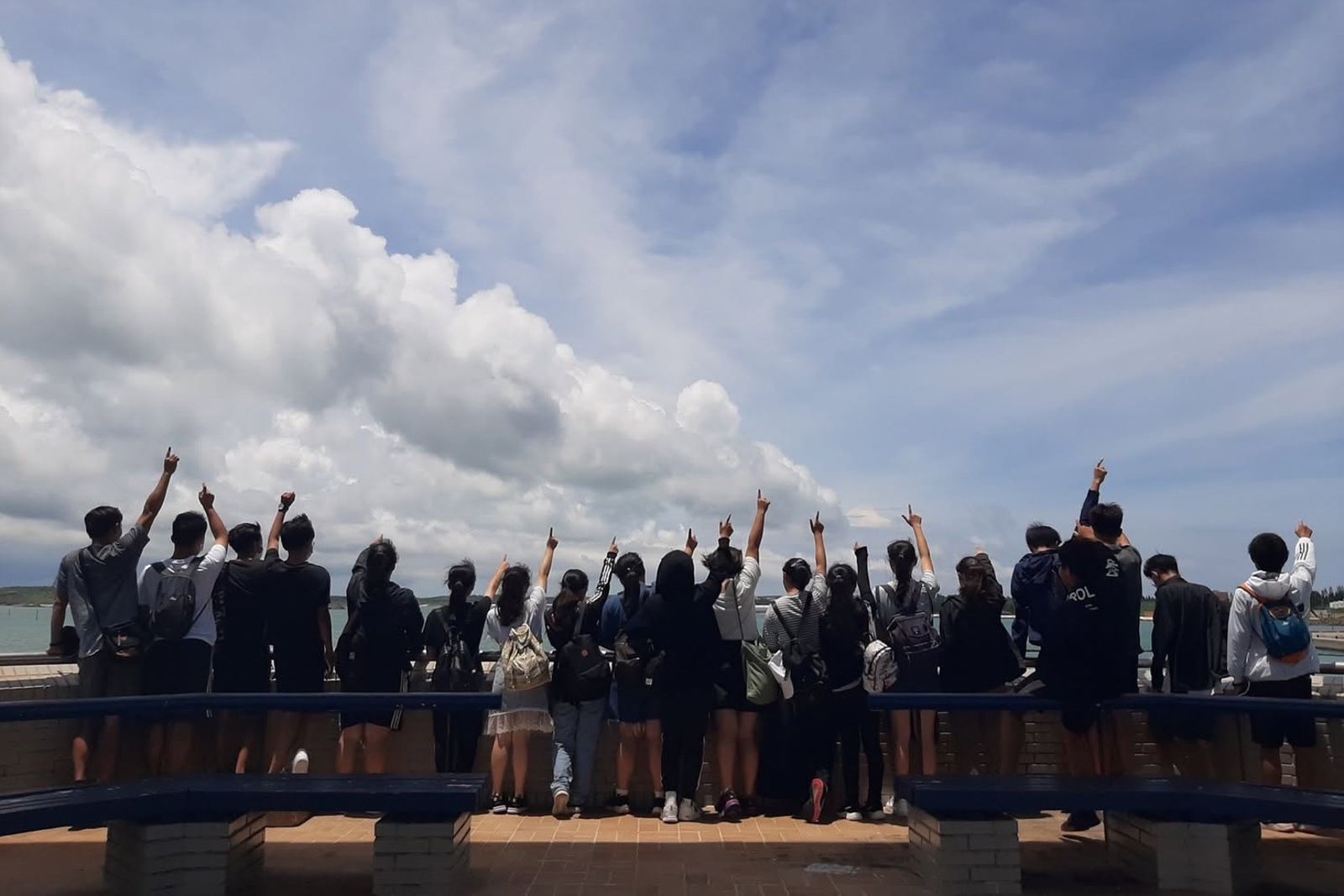離島教師月薪飆破6萬還缺人!這2校祭宿舍海景房「夢幻職缺」 網友曝「真正難題」