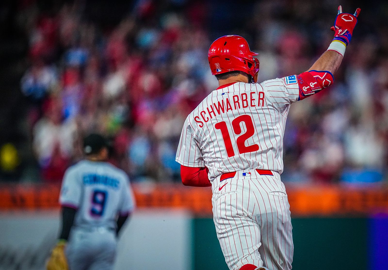 擺脫左投剋左打魔咒　費城重砲Schwarber揭祕對決心法