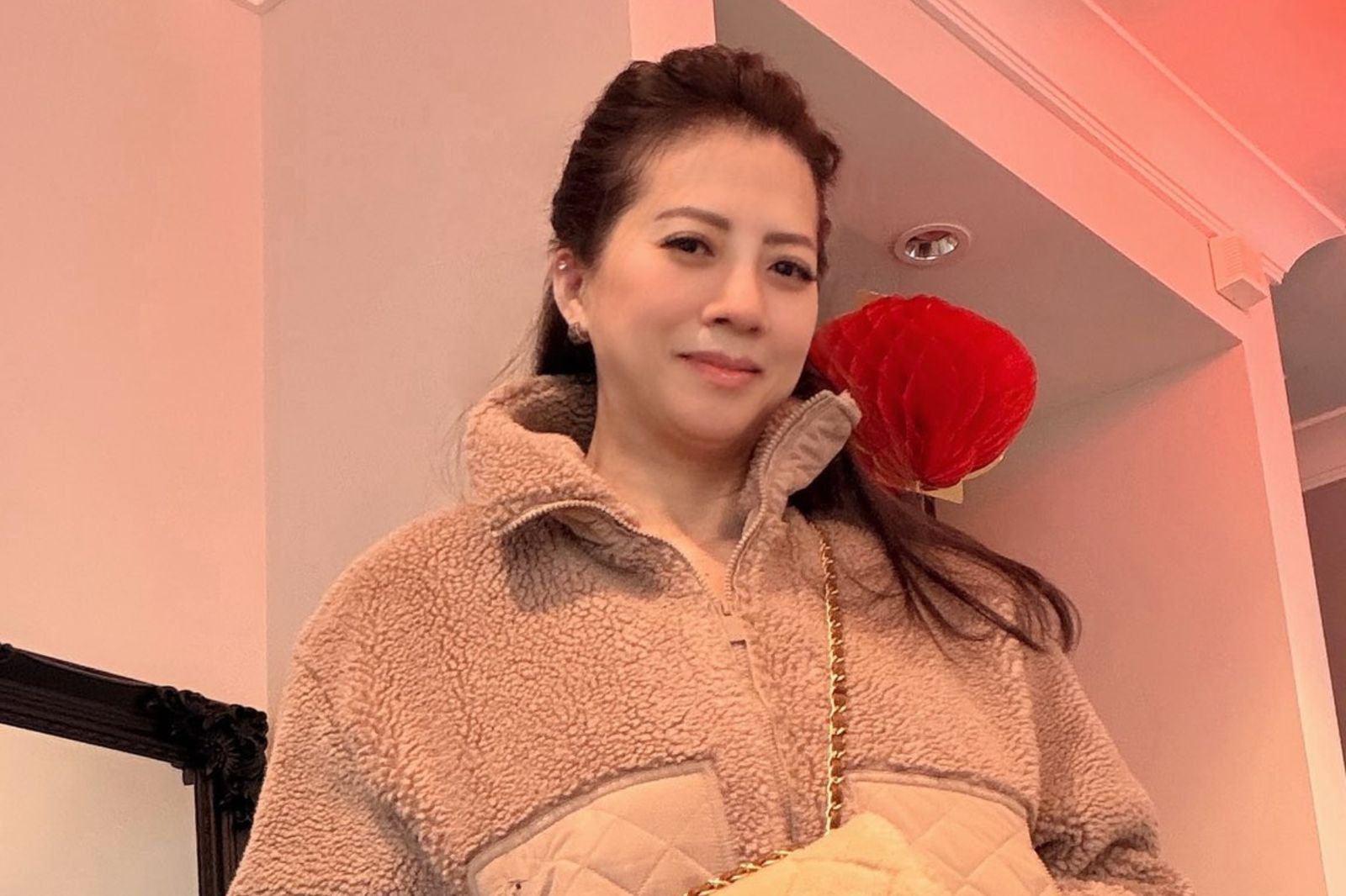 54歲女星棄15年主持棒舉家移民溫哥華！曝當地生活7年真實狀態　認了這一點需要改進