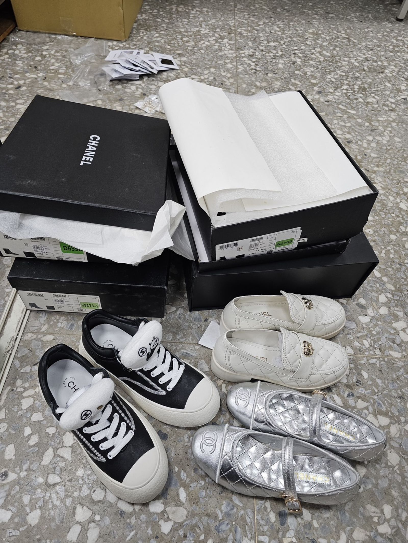 售價約3、4000元的A貨，成本價約1000元。