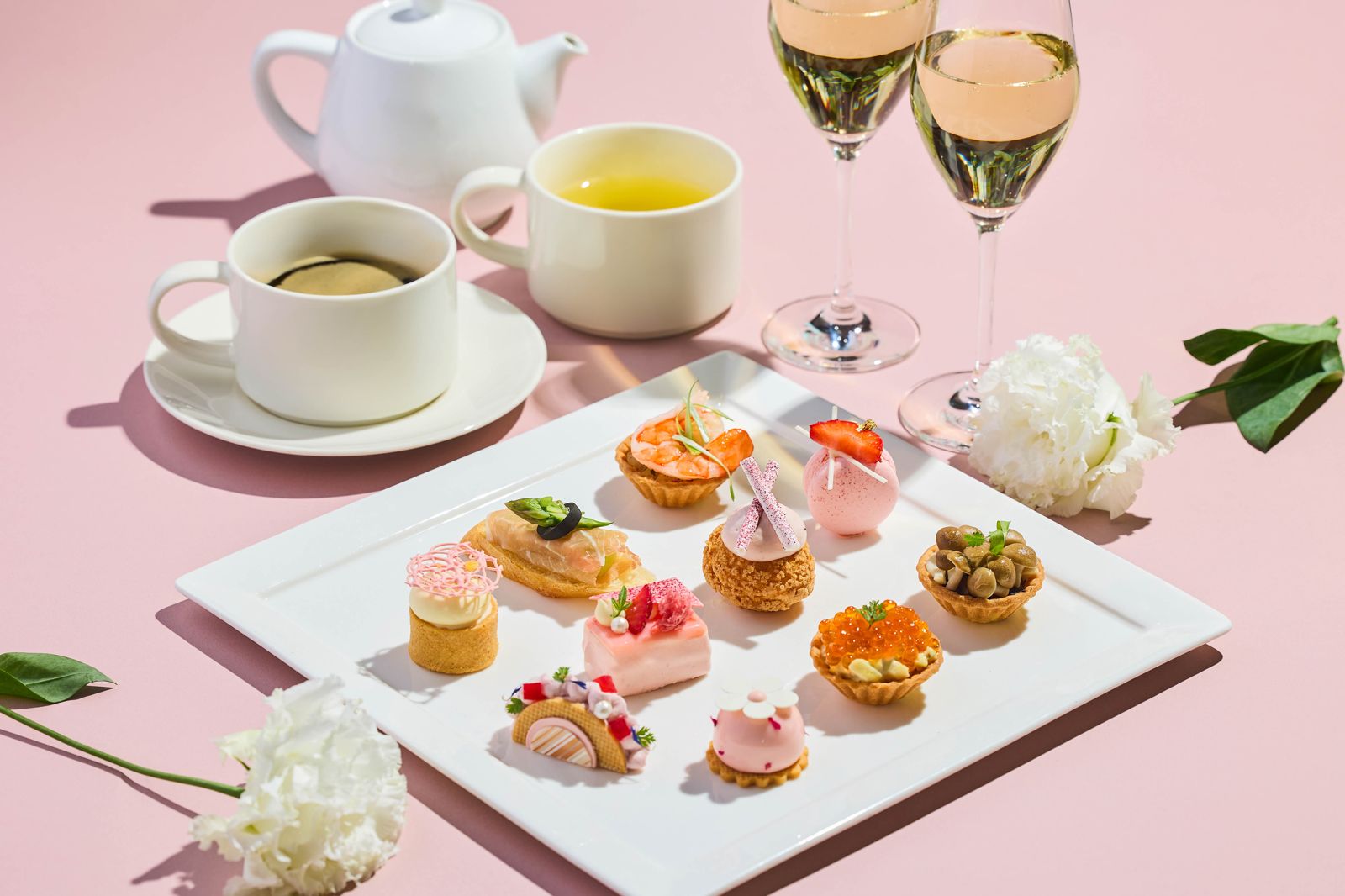 粉嫩甜點配氣泡酒！誠品行旅春夏午茶讓你少女心噴發