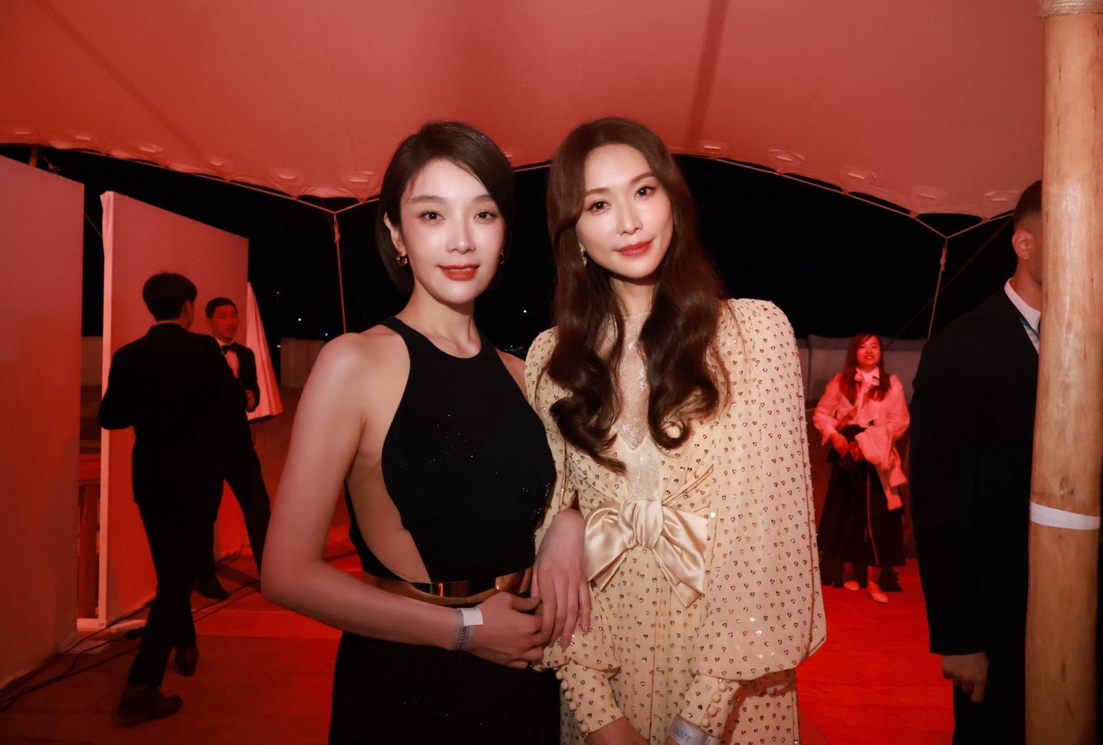 蔡淑臻、林志玲在坎城合影。左撇子女孩電影製作有限公司提供