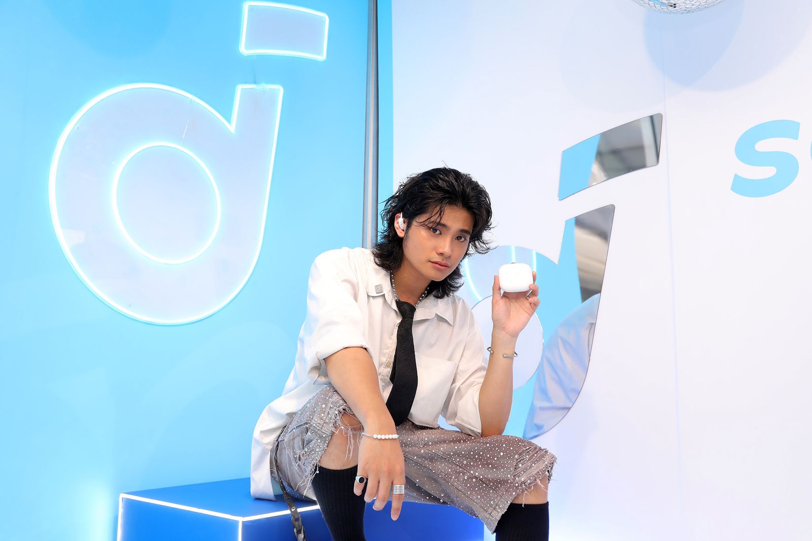 李浩瑋意外現身台北鬧區　粉絲親密合照霸氣宣告好消息
